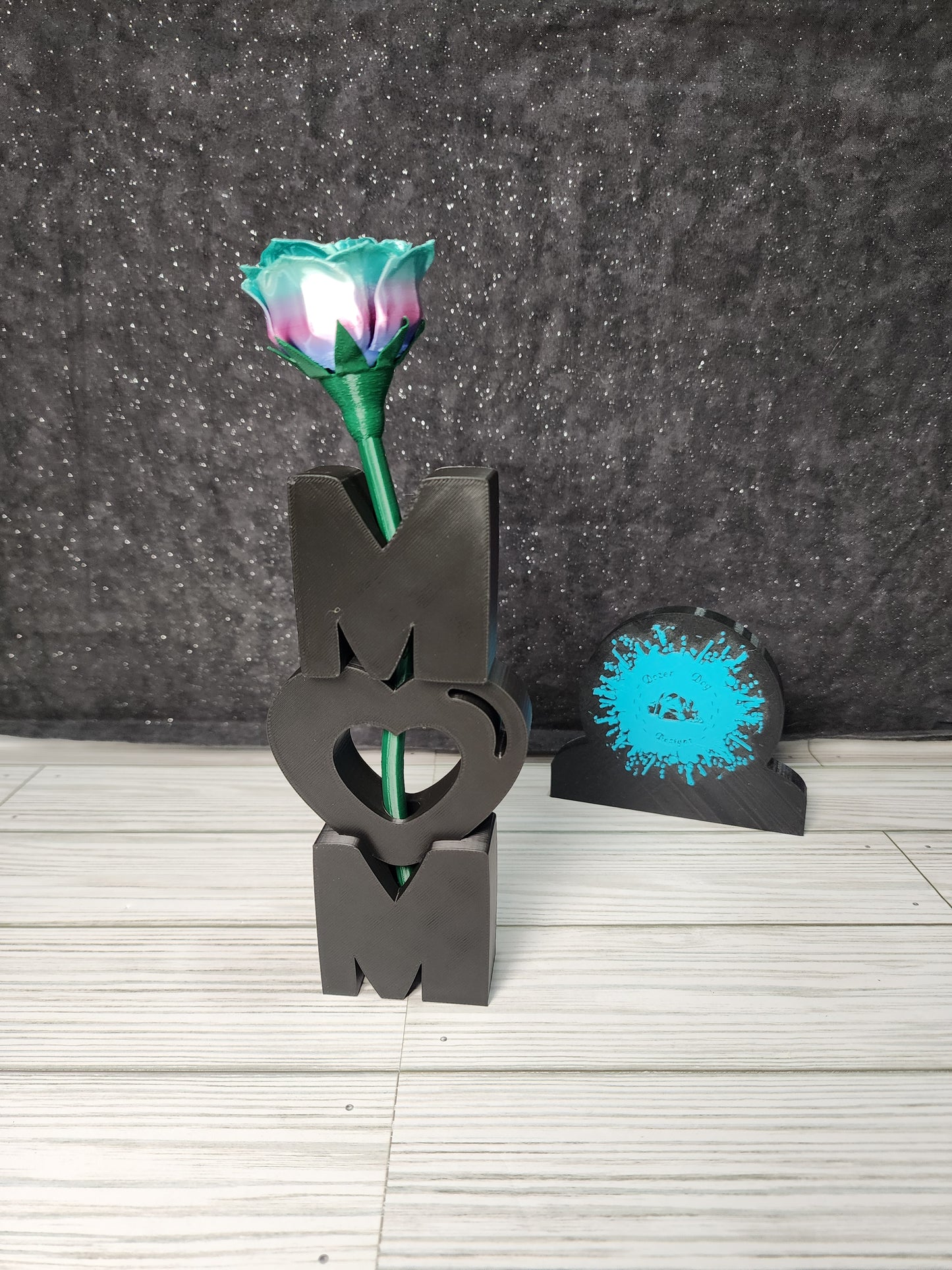 MOM Decor with Rose