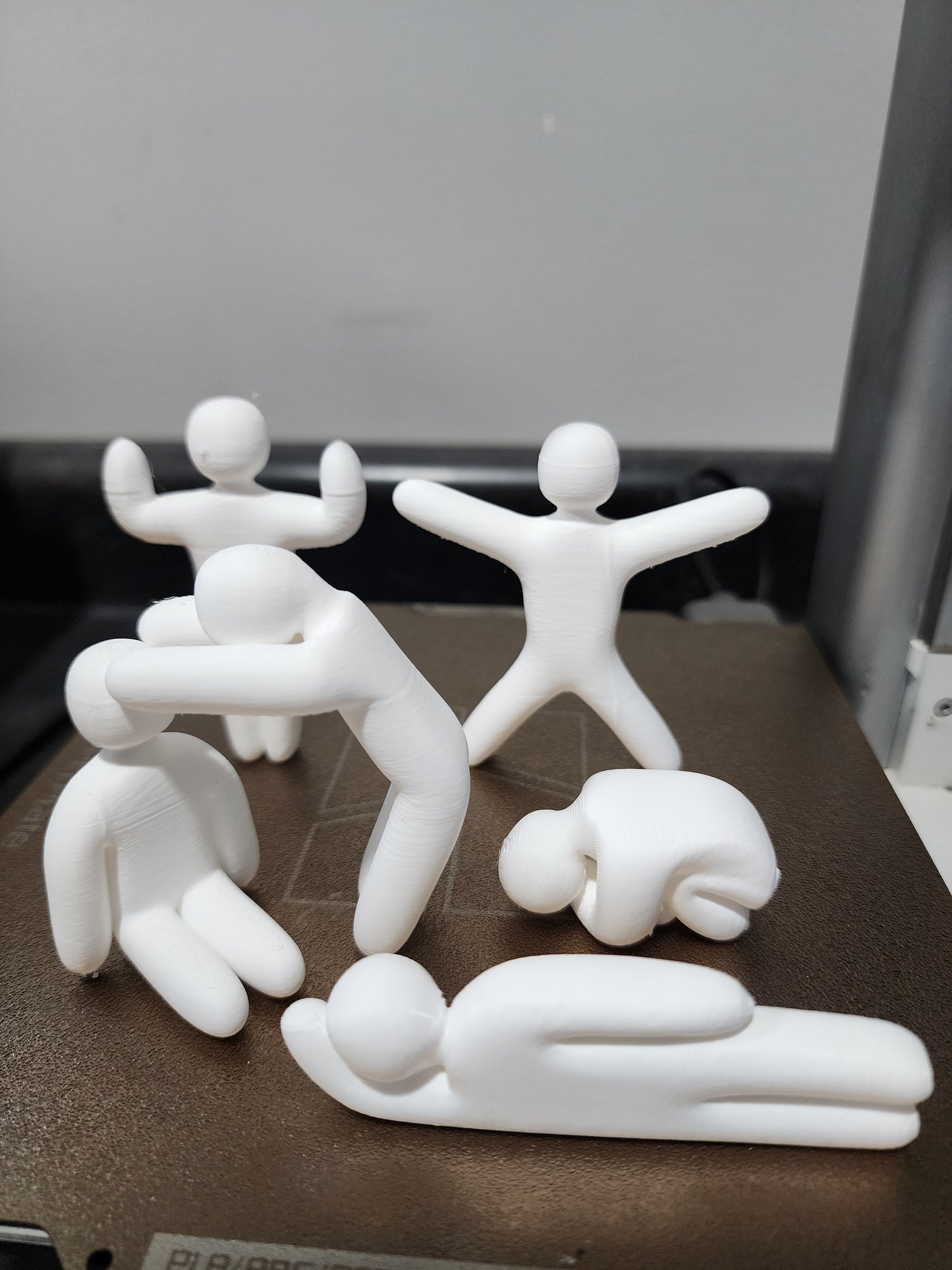 Paintable Hiding Stick Figure